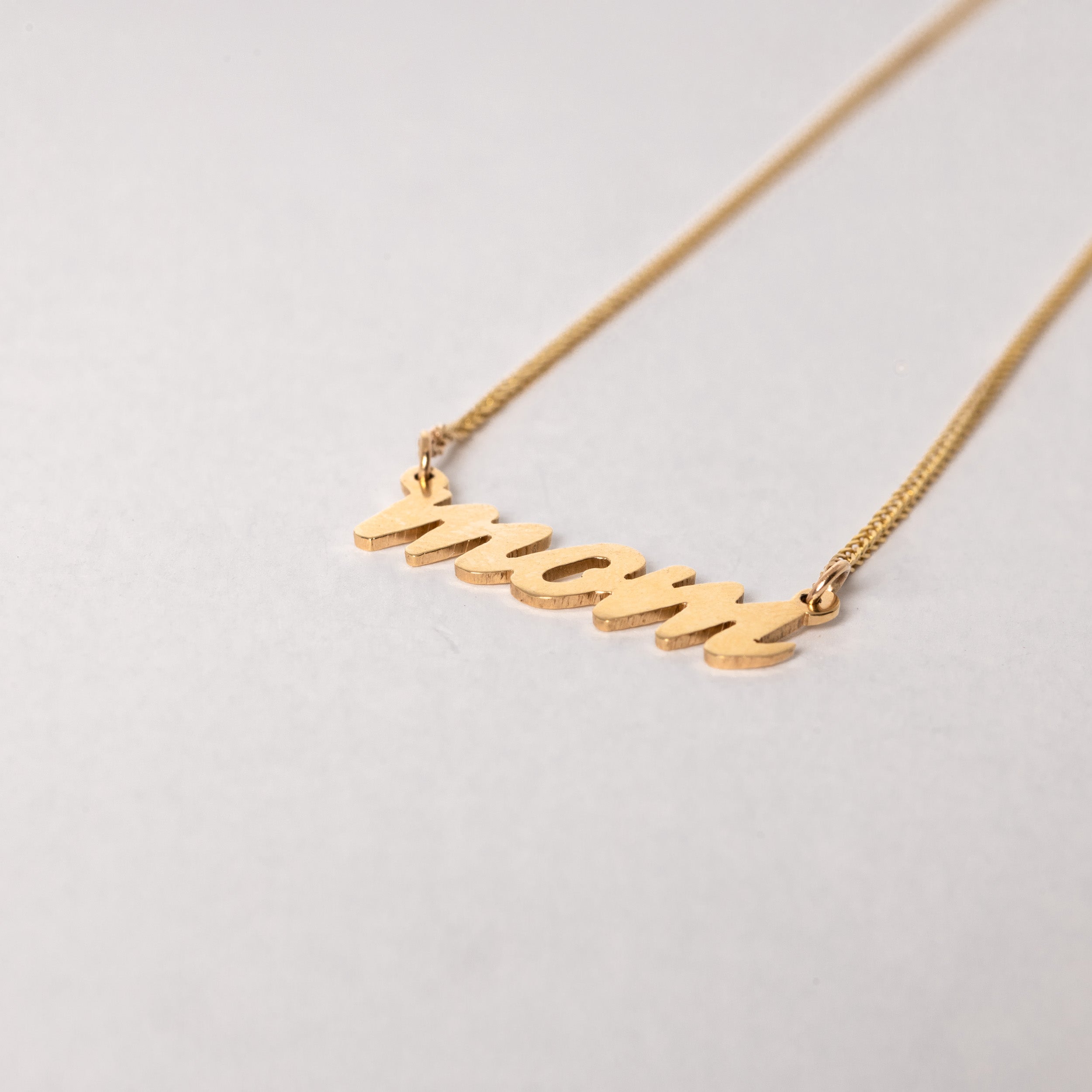 Mom Chain